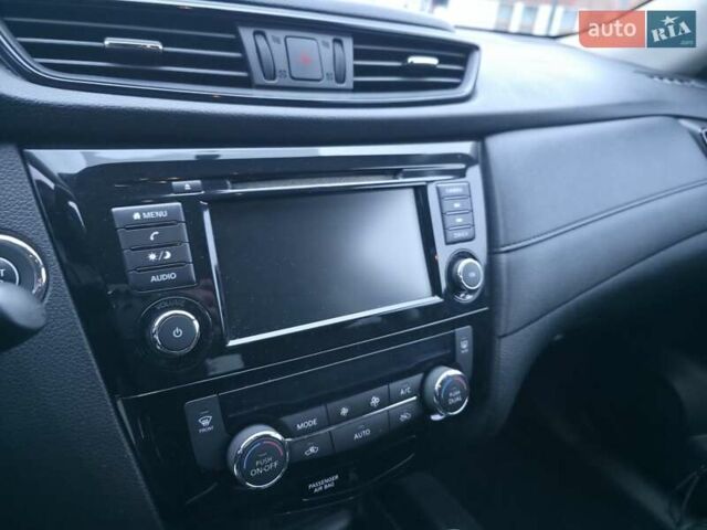 Серый Ниссан Rogue, объемом двигателя 2.49 л и пробегом 189 тыс. км за 13800 $, фото 33 на Automoto.ua