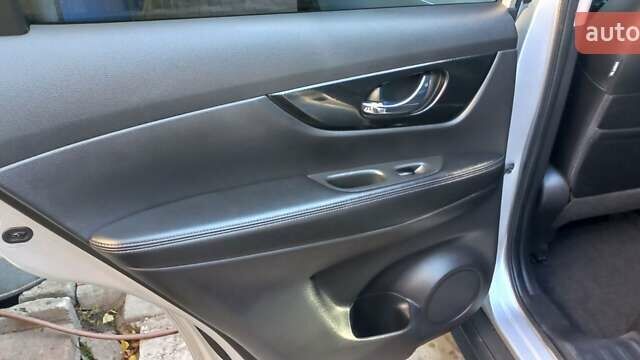 Серый Ниссан Rogue, объемом двигателя 2.49 л и пробегом 115 тыс. км за 16500 $, фото 37 на Automoto.ua