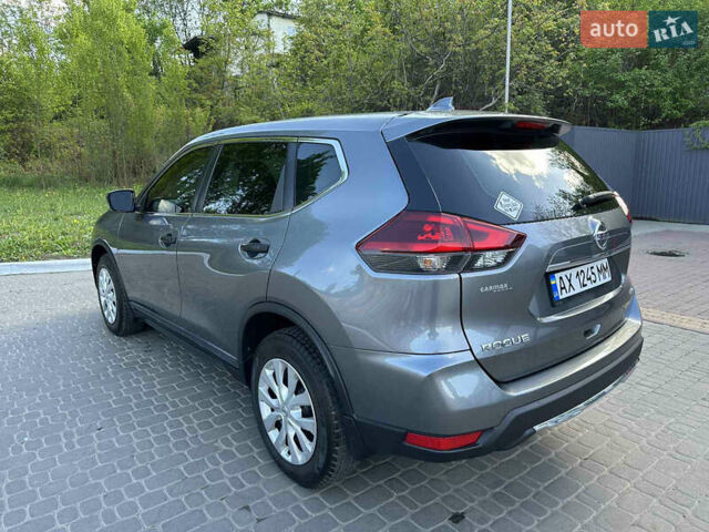 Серый Ниссан Rogue, объемом двигателя 2.5 л и пробегом 107 тыс. км за 15200 $, фото 10 на Automoto.ua