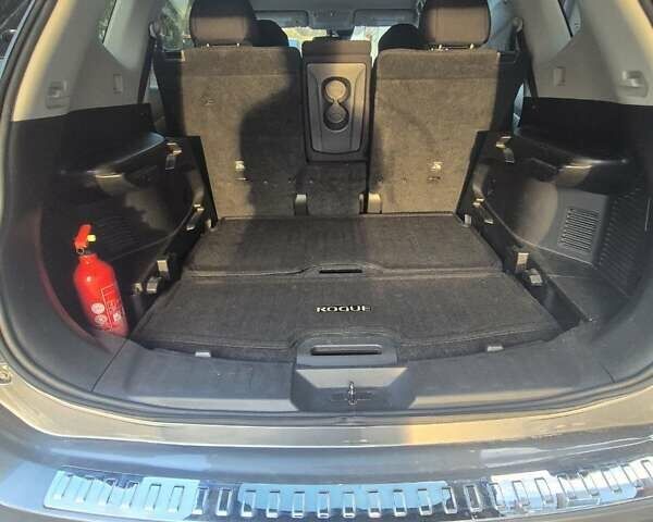 Серый Ниссан Rogue, объемом двигателя 2.49 л и пробегом 72 тыс. км за 15200 $, фото 16 на Automoto.ua