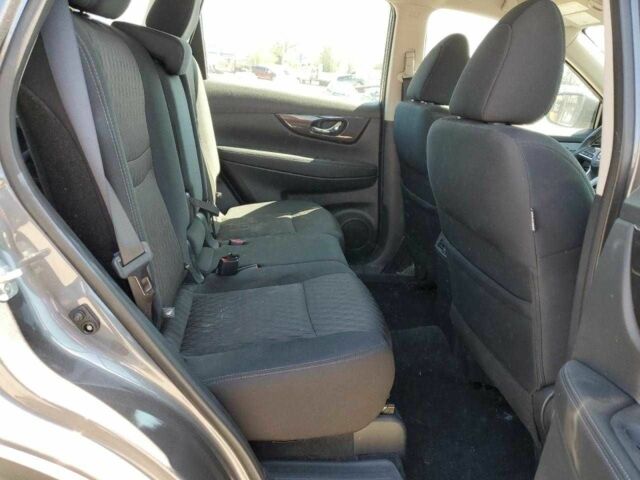 Серый Ниссан Rogue, объемом двигателя 2.5 л и пробегом 80 тыс. км за 2000 $, фото 10 на Automoto.ua