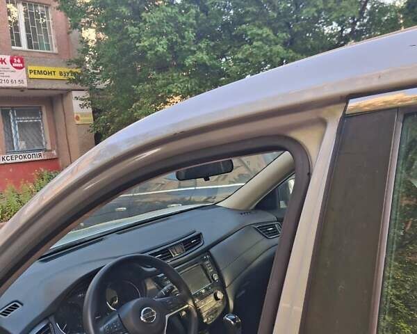 Серый Ниссан Rogue, объемом двигателя 2.5 л и пробегом 160 тыс. км за 15700 $, фото 14 на Automoto.ua