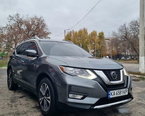Серый Ниссан Rogue, объемом двигателя 2.49 л и пробегом 139 тыс. км за 14800 $, фото 22 на Automoto.ua