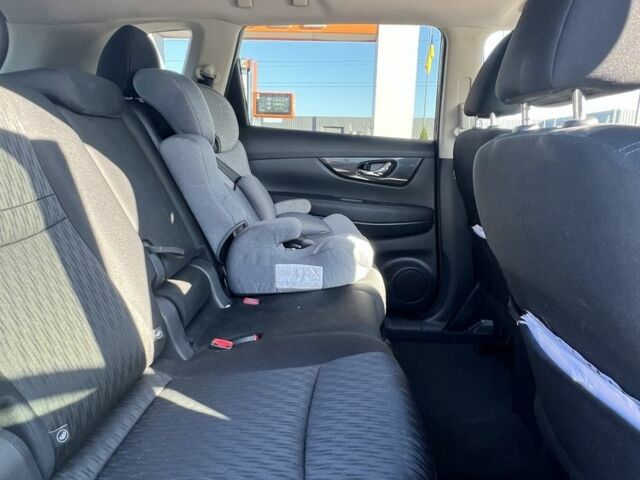 Серый Ниссан Rogue, объемом двигателя 2.5 л и пробегом 95 тыс. км за 16200 $, фото 3 на Automoto.ua