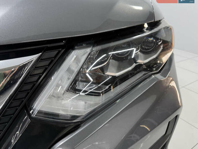 Серый Ниссан Rogue, объемом двигателя 2.49 л и пробегом 125 тыс. км за 20000 $, фото 3 на Automoto.ua