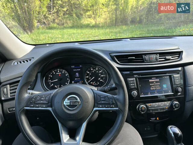 Серый Ниссан Rogue, объемом двигателя 2.5 л и пробегом 107 тыс. км за 15200 $, фото 16 на Automoto.ua
