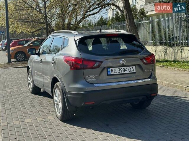 Серый Ниссан Rogue, объемом двигателя 2 л и пробегом 81 тыс. км за 14000 $, фото 2 на Automoto.ua