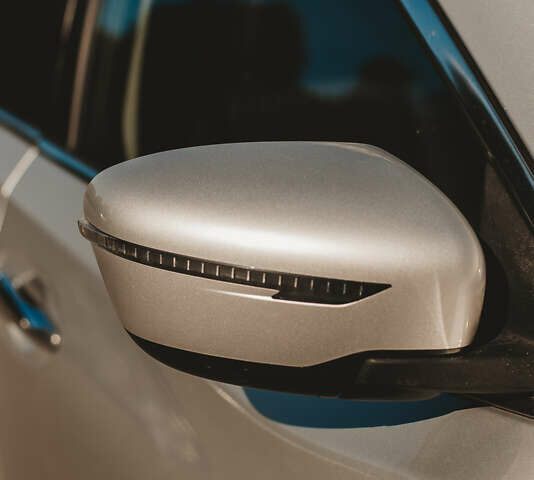 Серый Ниссан Rogue, объемом двигателя 2.5 л и пробегом 197 тыс. км за 15700 $, фото 5 на Automoto.ua