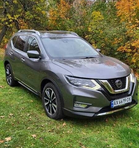 Серый Ниссан Rogue, объемом двигателя 2.49 л и пробегом 107 тыс. км за 16450 $, фото 5 на Automoto.ua