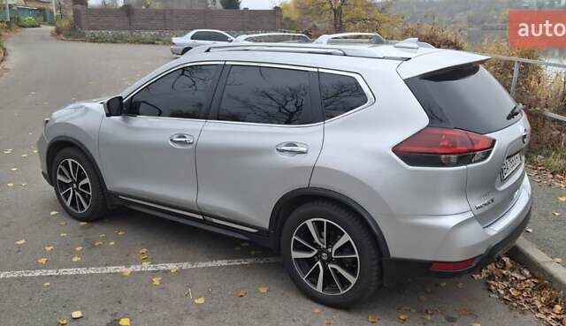 Серый Ниссан Rogue, объемом двигателя 2.49 л и пробегом 115 тыс. км за 16500 $, фото 12 на Automoto.ua