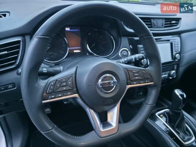 Серый Ниссан Rogue, объемом двигателя 2.49 л и пробегом 189 тыс. км за 13800 $, фото 25 на Automoto.ua