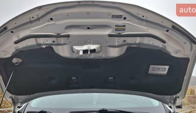 Серый Ниссан Rogue, объемом двигателя 2.49 л и пробегом 115 тыс. км за 16500 $, фото 16 на Automoto.ua