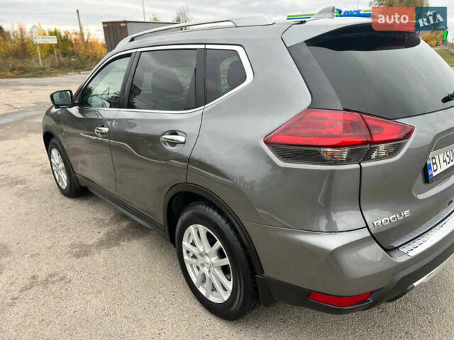 Серый Ниссан Rogue, объемом двигателя 2.49 л и пробегом 83 тыс. км за 16100 $, фото 5 на Automoto.ua