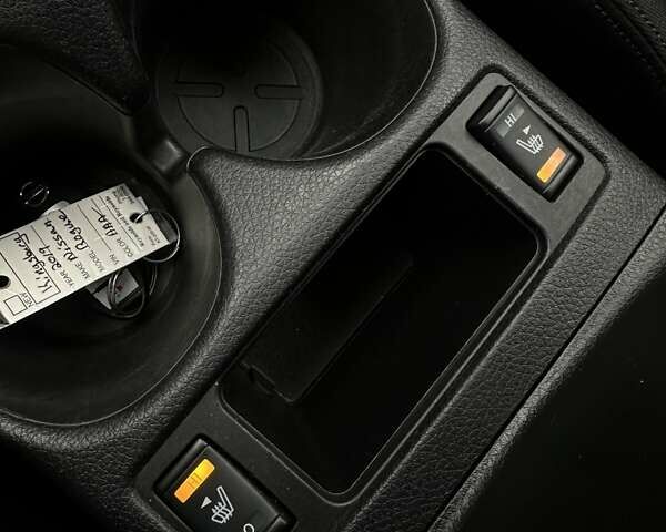 Серый Ниссан Rogue, объемом двигателя 2.5 л и пробегом 117 тыс. км за 14900 $, фото 17 на Automoto.ua