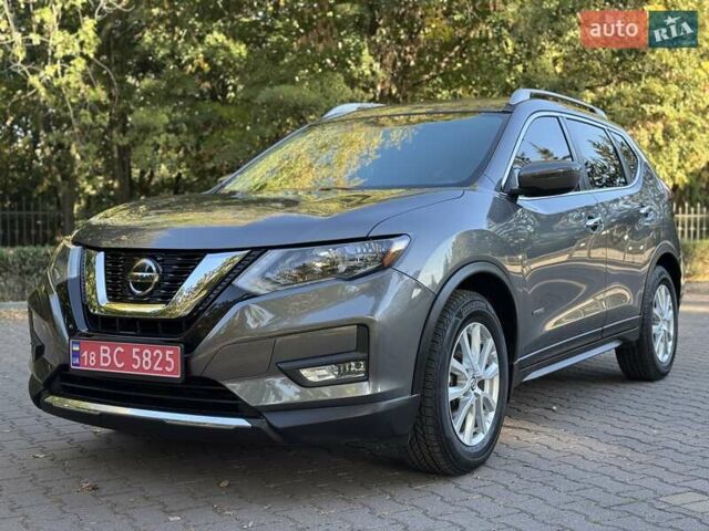 Серый Ниссан Rogue, объемом двигателя 2 л и пробегом 147 тыс. км за 15900 $, фото 5 на Automoto.ua