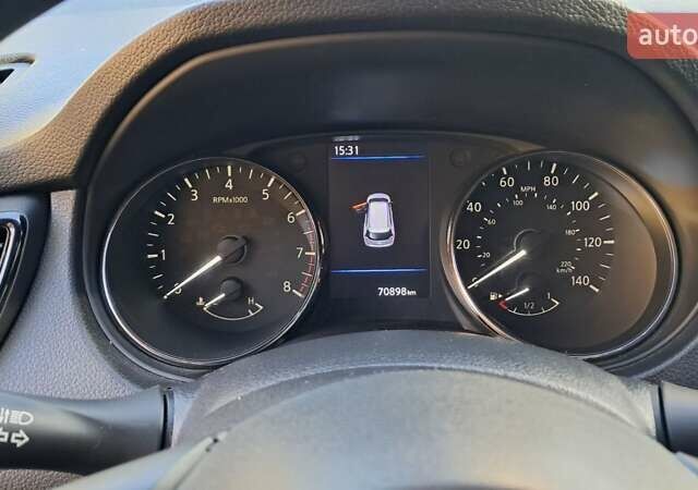 Серый Ниссан Rogue, объемом двигателя 2.49 л и пробегом 70 тыс. км за 15555 $, фото 9 на Automoto.ua