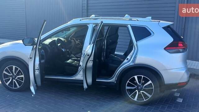 Серый Ниссан Rogue, объемом двигателя 2.49 л и пробегом 115 тыс. км за 16500 $, фото 51 на Automoto.ua