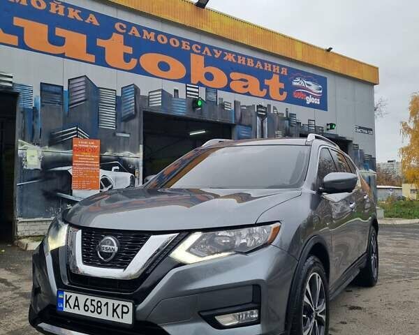 Серый Ниссан Rogue, объемом двигателя 2.49 л и пробегом 139 тыс. км за 14800 $, фото 7 на Automoto.ua
