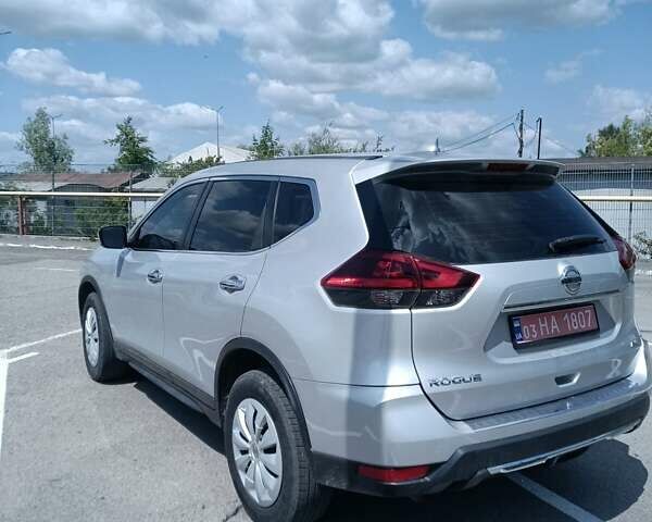 Сірий Ніссан Rogue, об'ємом двигуна 2.49 л та пробігом 150 тис. км за 14000 $, фото 2 на Automoto.ua