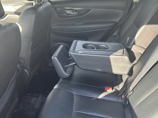 Серый Ниссан Rogue, объемом двигателя 2.49 л и пробегом 112 тыс. км за 15700 $, фото 10 на Automoto.ua