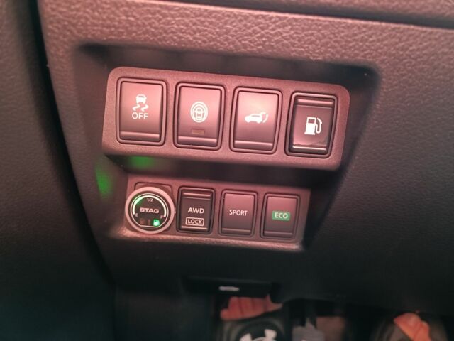 Ніссан Rogue 2018 у Буче на Automoto.ua Сірий Ніссан Rogue, об'ємом двигуна 2.5 л та пробігом 101 тис. км за 16500 $, фото 5 на Automoto.ua