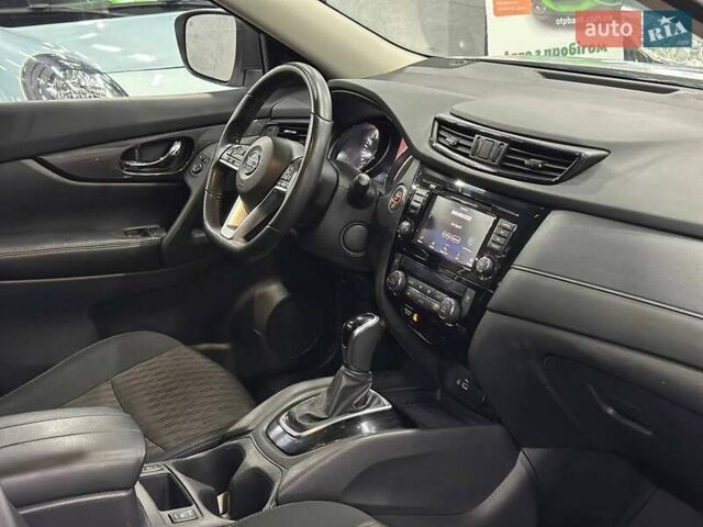 Серый Ниссан Rogue, объемом двигателя 2.5 л и пробегом 125 тыс. км за 15499 $, фото 18 на Automoto.ua