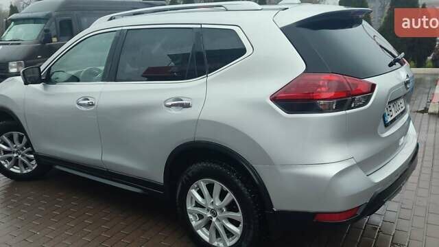 Серый Ниссан Rogue, объемом двигателя 2.49 л и пробегом 78 тыс. км за 17200 $, фото 4 на Automoto.ua