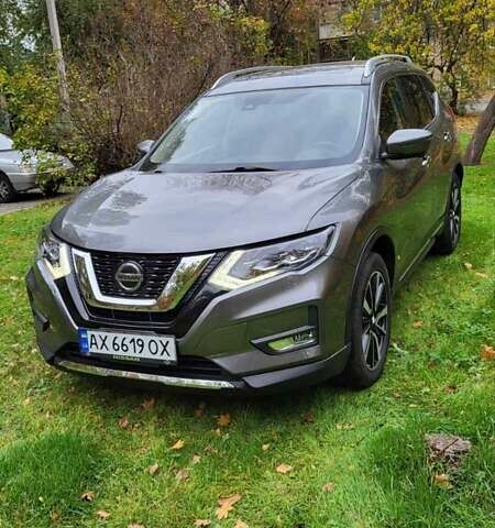 Серый Ниссан Rogue, объемом двигателя 2.49 л и пробегом 107 тыс. км за 16450 $, фото 3 на Automoto.ua