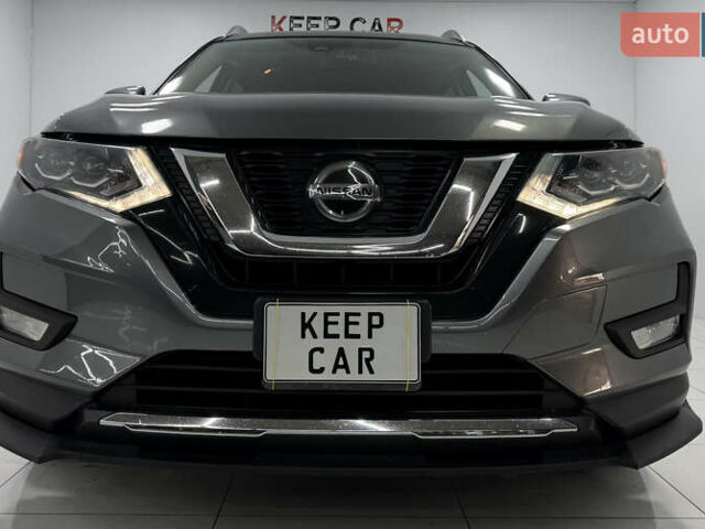 Серый Ниссан Rogue, объемом двигателя 2.49 л и пробегом 125 тыс. км за 20000 $, фото 6 на Automoto.ua