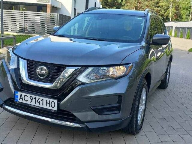 Серый Ниссан Rogue, объемом двигателя 2.5 л и пробегом 143 тыс. км за 12500 $, фото 5 на Automoto.ua