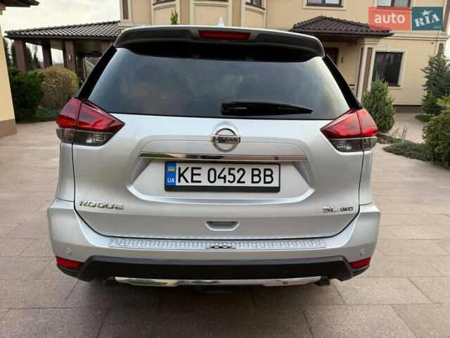 Сірий Ніссан Rogue, об'ємом двигуна 2.49 л та пробігом 87 тис. км за 17500 $, фото 7 на Automoto.ua