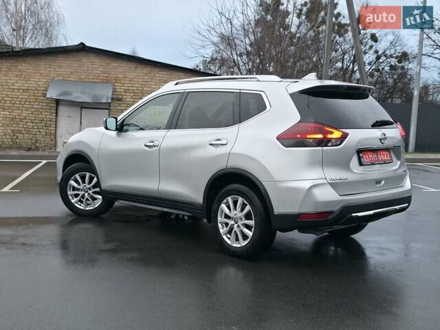Серый Ниссан Rogue, объемом двигателя 2.49 л и пробегом 189 тыс. км за 13800 $, фото 7 на Automoto.ua