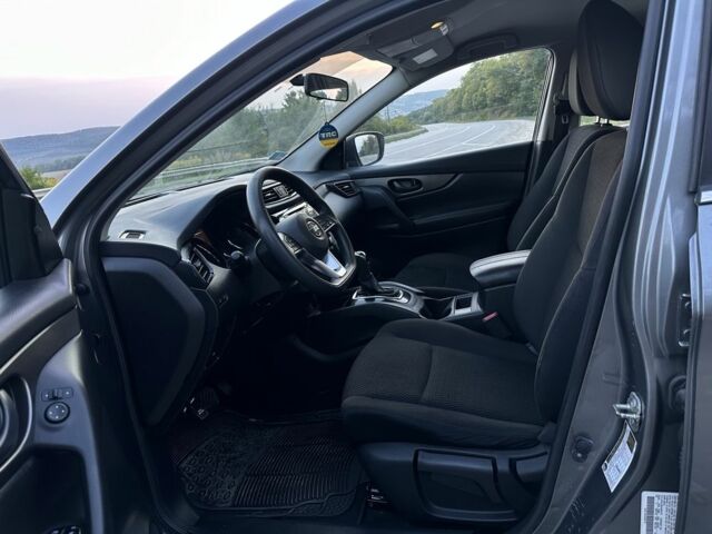 Серый Ниссан Rogue, объемом двигателя 2 л и пробегом 181 тыс. км за 12900 $, фото 6 на Automoto.ua