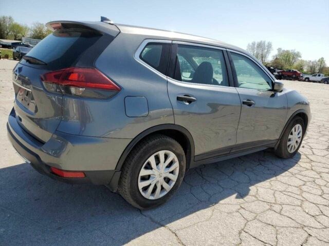 Серый Ниссан Rogue, объемом двигателя 2.5 л и пробегом 80 тыс. км за 2000 $, фото 2 на Automoto.ua