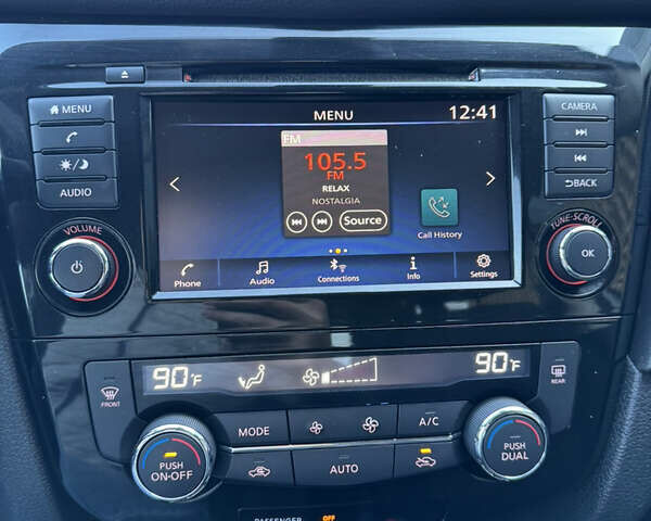 Сірий Ніссан Rogue, об'ємом двигуна 2.49 л та пробігом 72 тис. км за 13000 $, фото 8 на Automoto.ua