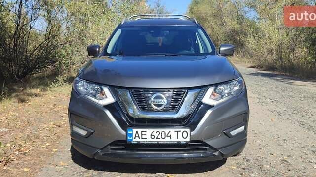 Серый Ниссан Rogue, объемом двигателя 2.49 л и пробегом 115 тыс. км за 15200 $, фото 6 на Automoto.ua
