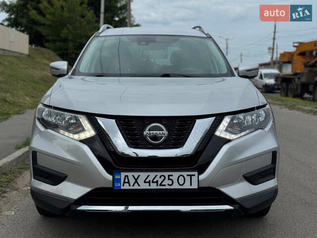 Сірий Ніссан Rogue, об'ємом двигуна 2.49 л та пробігом 61 тис. км за 16800 $, фото 1 на Automoto.ua
