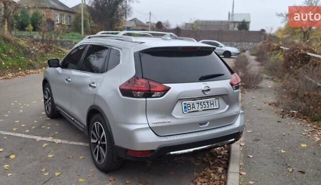 Серый Ниссан Rogue, объемом двигателя 2.49 л и пробегом 115 тыс. км за 16500 $, фото 5 на Automoto.ua