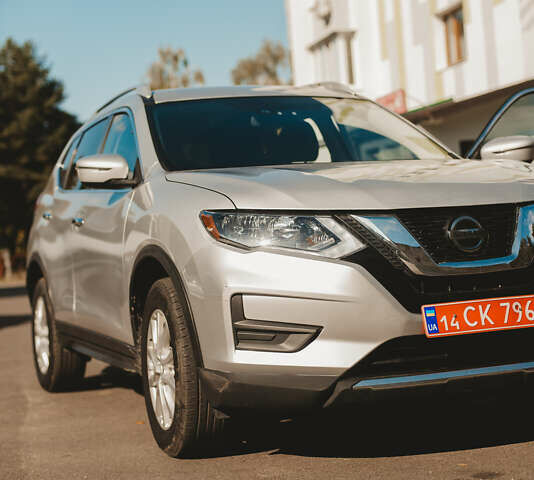 Серый Ниссан Rogue, объемом двигателя 2.5 л и пробегом 197 тыс. км за 15700 $, фото 31 на Automoto.ua