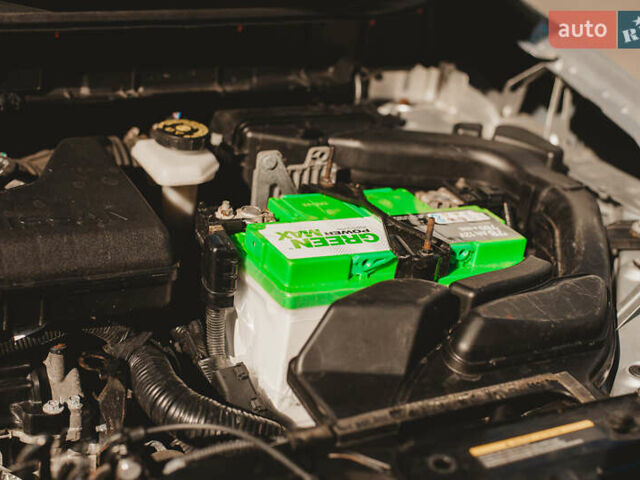 Серый Ниссан Rogue, объемом двигателя 2.5 л и пробегом 197 тыс. км за 15700 $, фото 10 на Automoto.ua