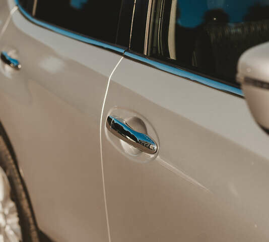 Серый Ниссан Rogue, объемом двигателя 2.5 л и пробегом 197 тыс. км за 15700 $, фото 4 на Automoto.ua