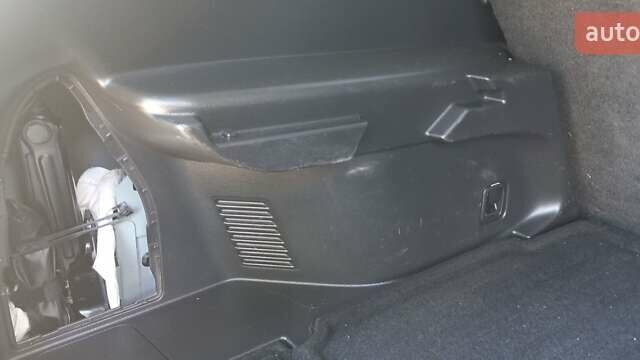 Серый Ниссан Rogue, объемом двигателя 2.49 л и пробегом 115 тыс. км за 16500 $, фото 49 на Automoto.ua