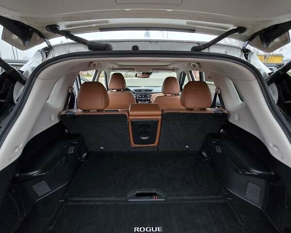 Серый Ниссан Rogue, объемом двигателя 2.49 л и пробегом 100 тыс. км за 17300 $, фото 6 на Automoto.ua