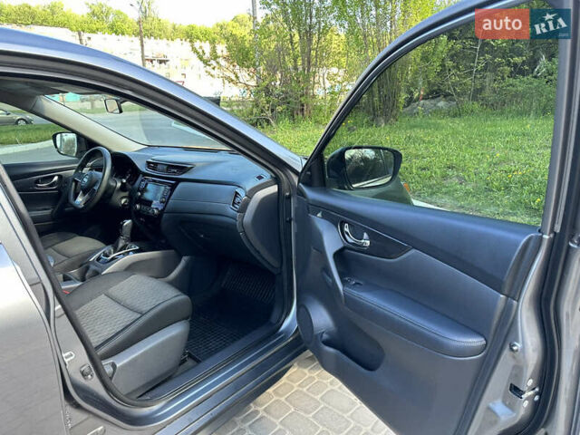 Серый Ниссан Rogue, объемом двигателя 2.5 л и пробегом 107 тыс. км за 15200 $, фото 15 на Automoto.ua