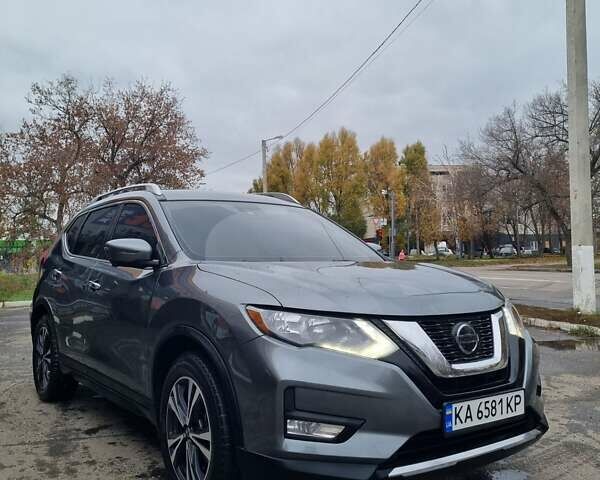 Серый Ниссан Rogue, объемом двигателя 2.49 л и пробегом 139 тыс. км за 14800 $, фото 18 на Automoto.ua