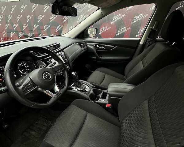 Серый Ниссан Rogue, объемом двигателя 2.5 л и пробегом 117 тыс. км за 14900 $, фото 22 на Automoto.ua