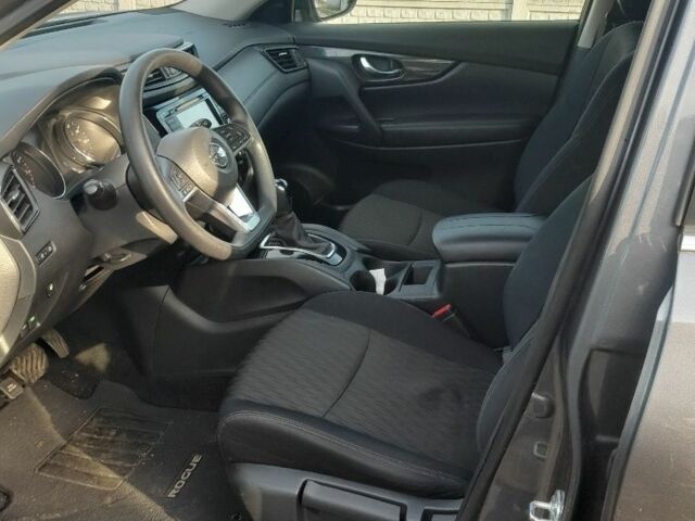 Серый Ниссан Rogue, объемом двигателя 2.5 л и пробегом 150 тыс. км за 14500 $, фото 5 на Automoto.ua