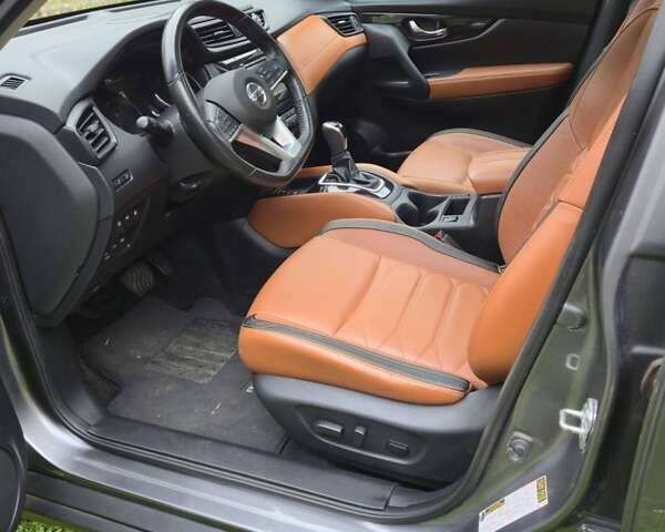 Серый Ниссан Rogue, объемом двигателя 2.49 л и пробегом 107 тыс. км за 16450 $, фото 16 на Automoto.ua