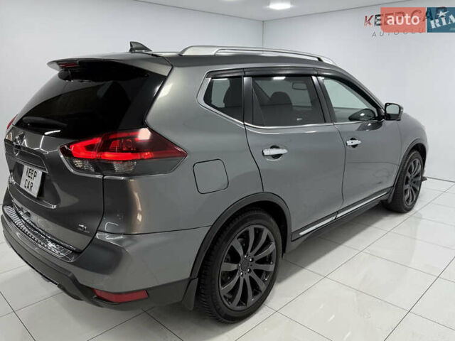 Серый Ниссан Rogue, объемом двигателя 2.49 л и пробегом 125 тыс. км за 20000 $, фото 21 на Automoto.ua