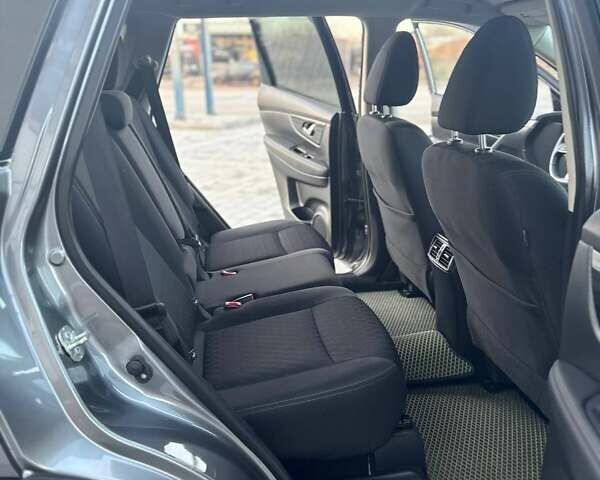 Серый Ниссан Rogue, объемом двигателя 2.49 л и пробегом 89 тыс. км за 15500 $, фото 26 на Automoto.ua